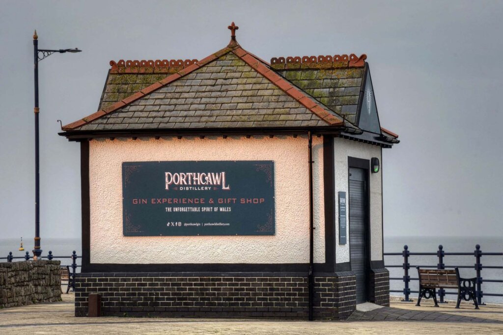 Porthcawl gin kiosk